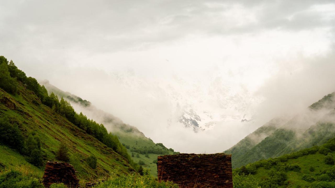 Gaul Gavkhe Hotel Ushguli Bagian luar foto